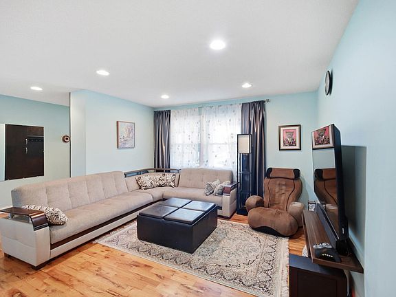 4th image of 17 Whitehall Ct