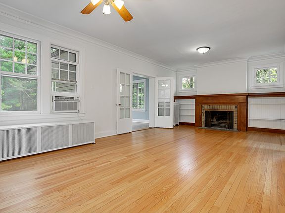 2nd image of 1628 Wesley Ave