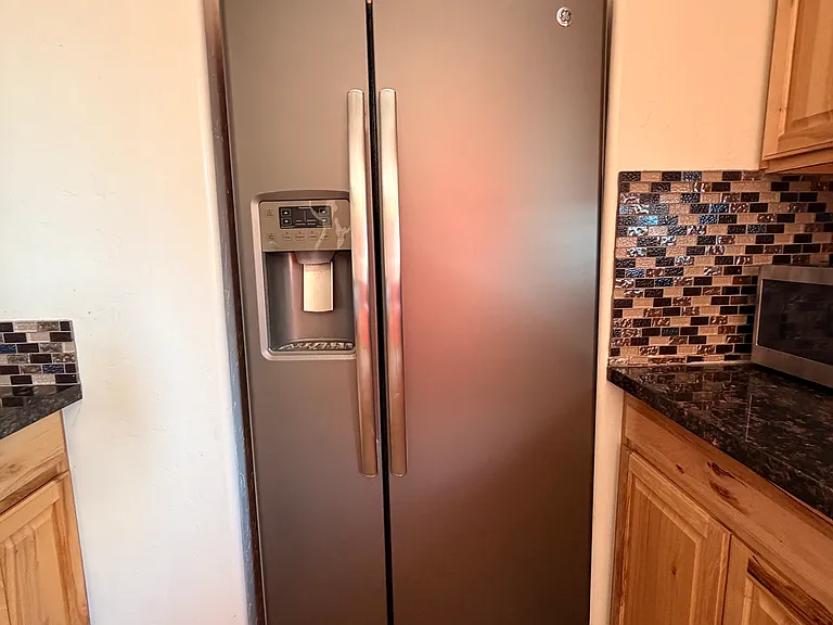 830 E 8th St #2 — Photo 7