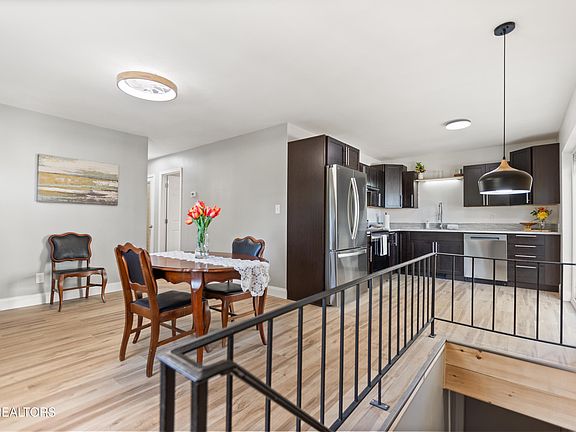 4th image of 117 Dahlia Dr