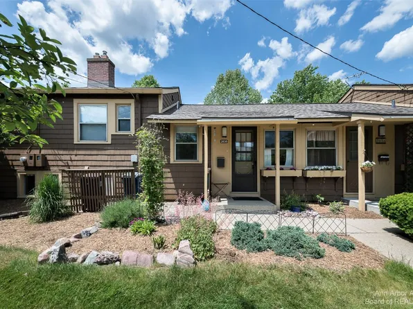 2838 Pittsfield Blvd, Ann Arbor, MI 48104