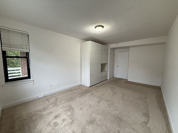 4th image of 16 Stoner Ave #2-H