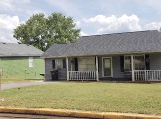 141 Mayflower Cres, Cartersville, GA 30120