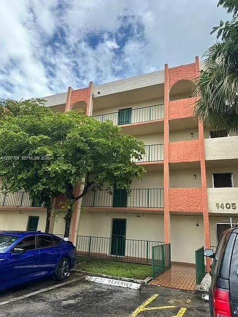 9405 W Flagler St — Photo 2