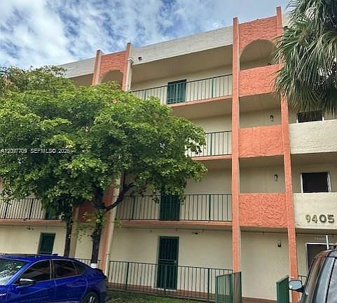 2nd image of 9405 W Flagler St APT 406