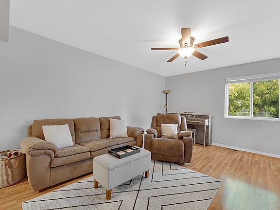 5th image of 16550 Willow Walk Dr