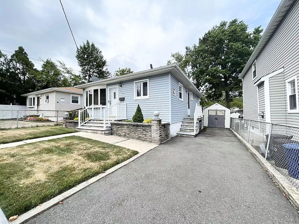 1st image of 174 Mann Ave