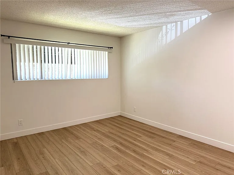 18657 Collins St #12A — Photo 11