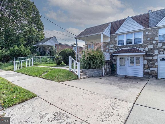 2nd image of 1214 Fenwick Rd