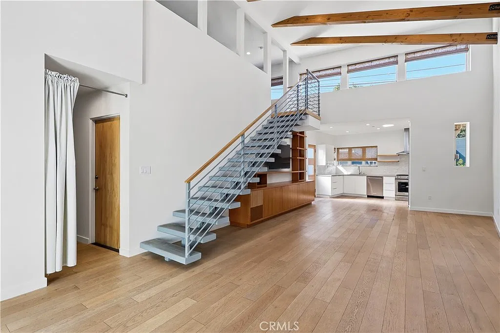 2 bed, 1541 sqft, $7,950 — Photo 3