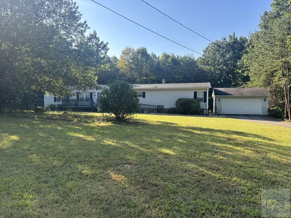134 Hanover Dr, Martinsville, VA 24112