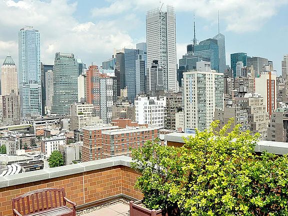 4th image of 444 W 35th St APT 1C