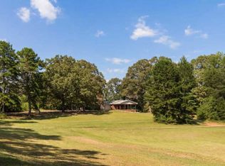 340 Peek Ln, Seneca, SC 29672