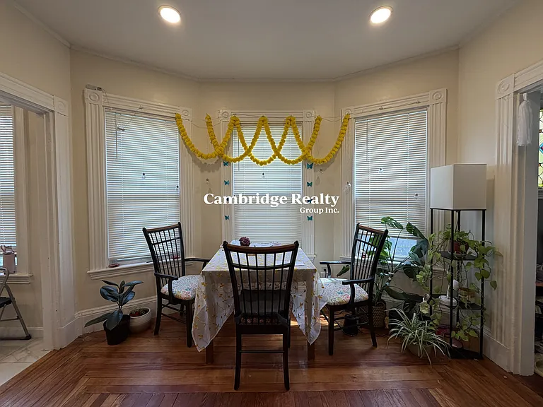 31 Mansfield St #1 — Photo 4