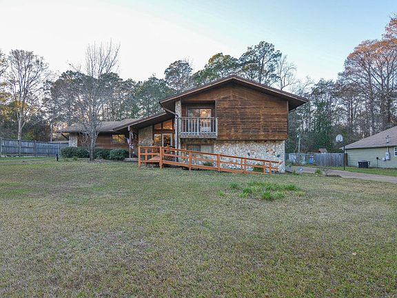 2nd image of 4321 Brook Forest Dr