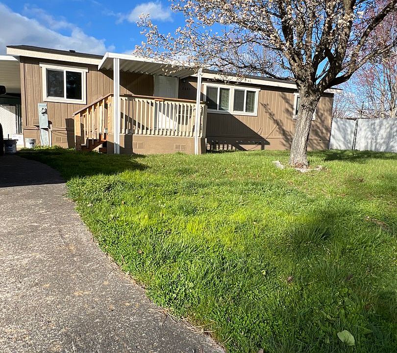 1st image of 2641 Falcon St