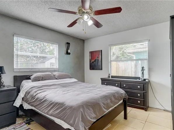 420 NW 49th Street, Oakland Park, FL 33309