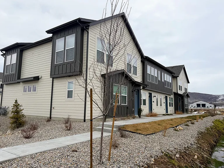 2071 Elk Vista Dr — Photo 2