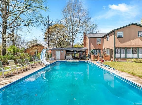 4th image of 1616 Quail Hollow Ct
