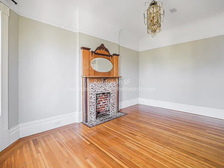 567 Waller St — Photo 20