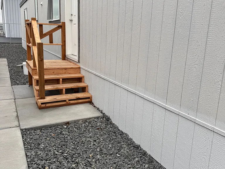 700 W Unity Loop — Photo 32