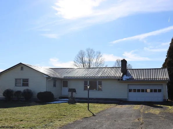 254 Long Ln, Valley Bend, WV 26293
