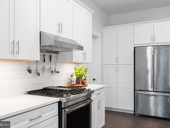 4th image of 44691 Wellfleet Dr Unit 208