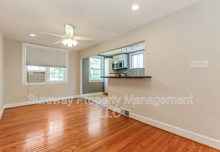 241 Westpark Ln — Photo 5