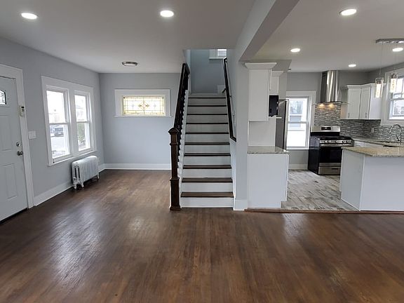 2nd image of 23 Llewellyn Ave