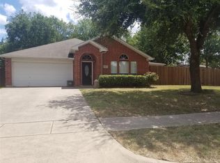 1627 Wintercrest Rd, Grand Prairie, TX 75052