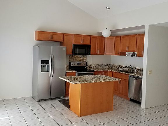 Very spacious Living & Dining area