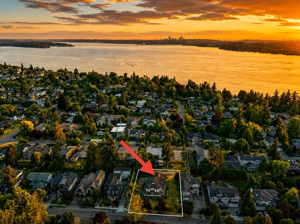 645 18th Ave W, Kirkland, WA 98033