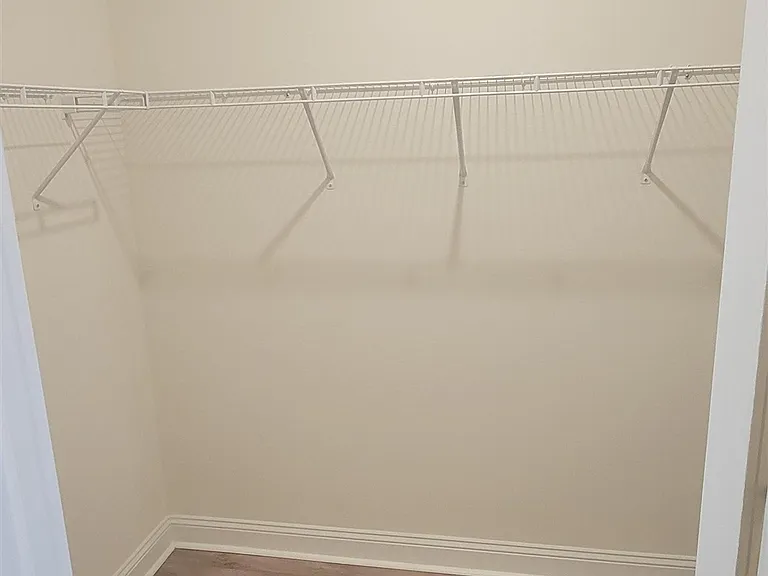 214 Santos Ln — Photo 28