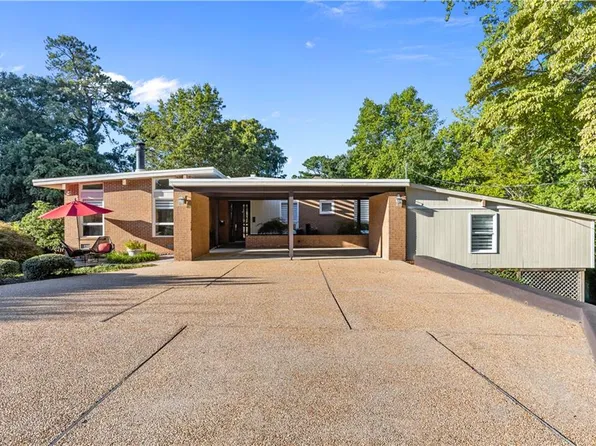 8 Rollingwood Pl, Newport News, VA 23606