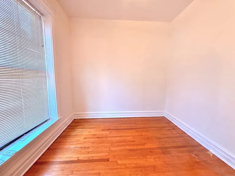 2535 W Eastwood Ave #2 — Photo 9