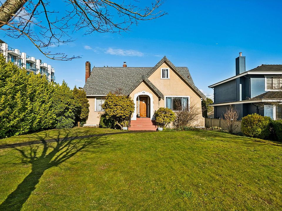 1st image of 475 W 27th Ave