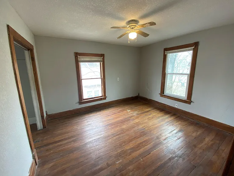 1010 Mechanic St — Photo 12