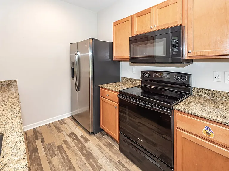 484 Truman Dr — Photo 30