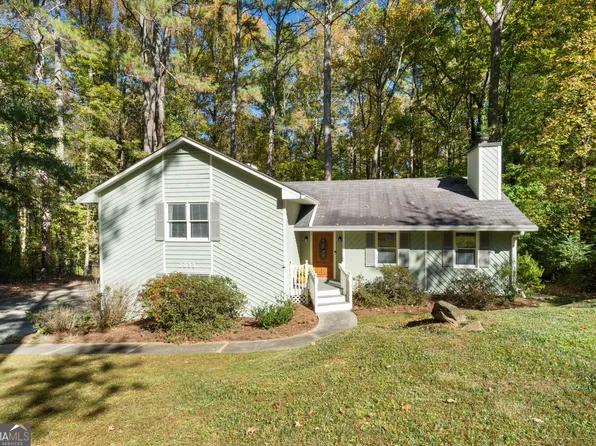 2033 N Cove Ct, Marietta, GA 30066