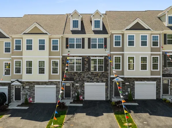 106 Potomac Ct, Prince Frederick, MD 20678