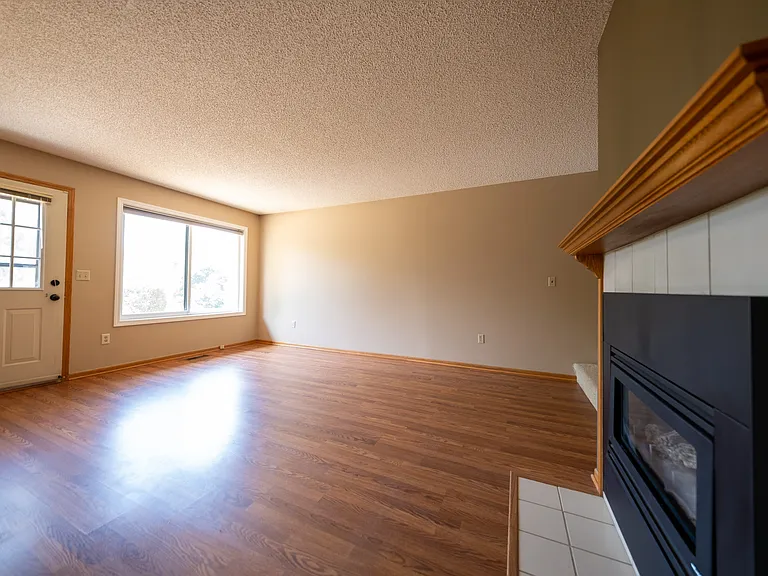 5445 Orleans Ln N #7 — Photo 3