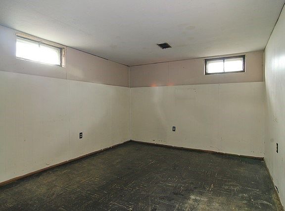 3rd image of 5102 Longwood Ave