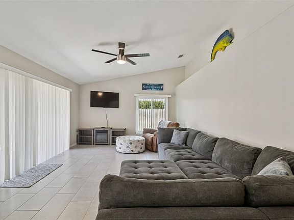 3rd image of 1489 Ridge Shore Dr