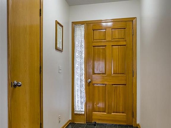 3rd image of 4957 Logan Ln