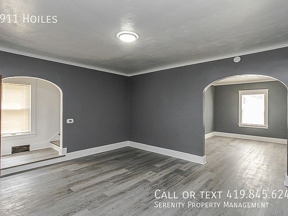 3rd image of 3911 Hoiles Ave