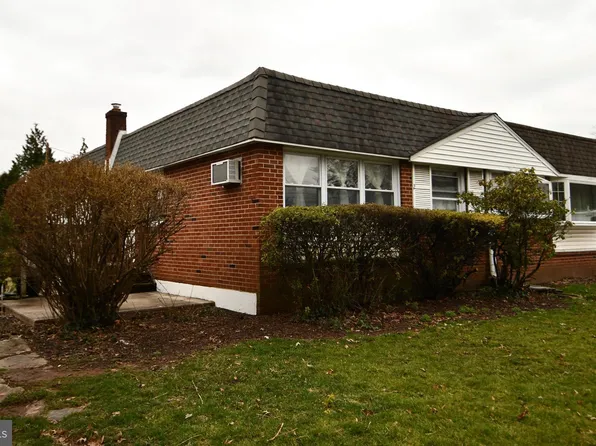 2 W Johnson Hwy, Norristown, PA 19401