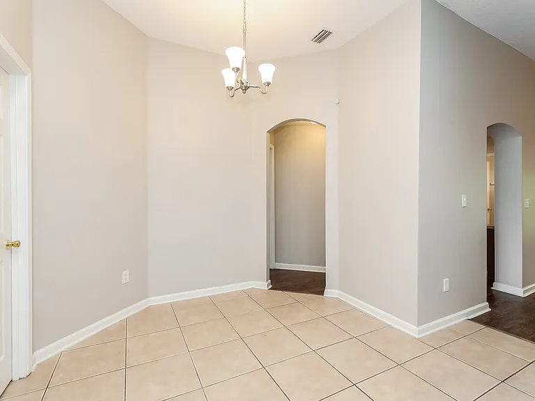 14081 Bradley Cove Rd — Photo 7