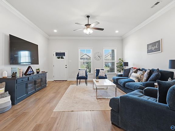 4th image of 15759 Mizewell Ln