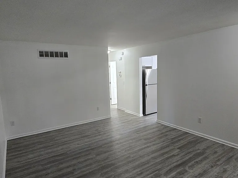 24924 Greater Mack Ave — Photo 5