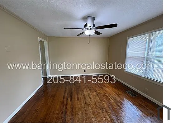 924 Dartmouth Ct — Photo 2
